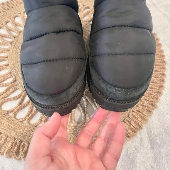 UGG Women's Ridge Mini Snow Boot Black Suede Size 8 - Picture 6 of 11